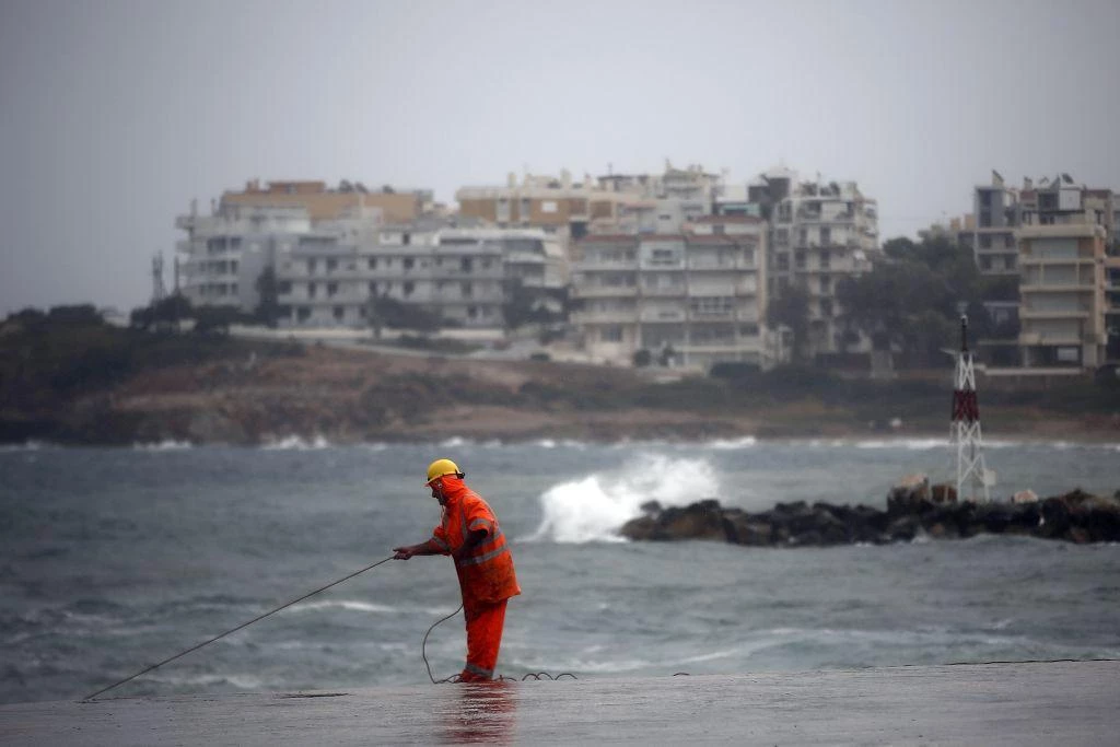 Προβλήματα στα δρομολόγια των πλοίων λόγων των ισχυρών ανέμων